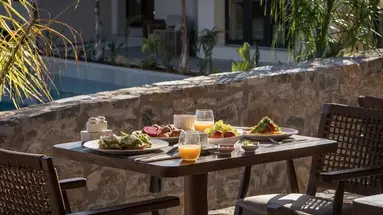 Noble Hotel and Suites