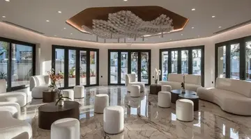Noble Hotel and Suites