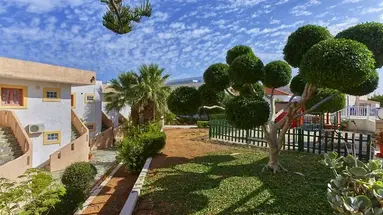 Noble Hotel and Suites