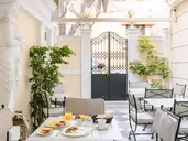 Noble Suites
