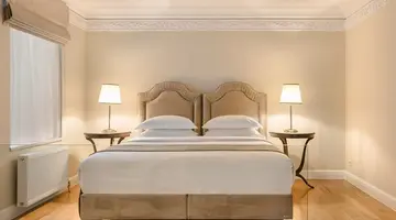 Noble Suites