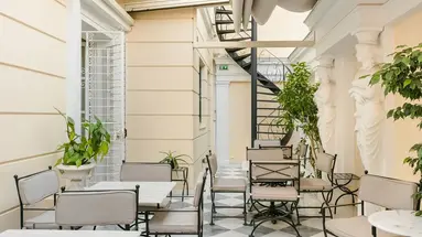 Noble Suites