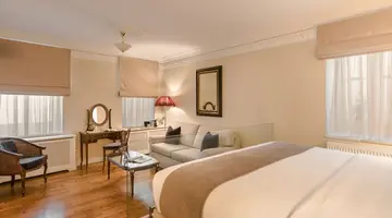 Noble Suites