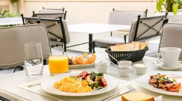 Noble Suites