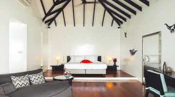 NOKU MALDIVES, VIGNETTE COLLECTION