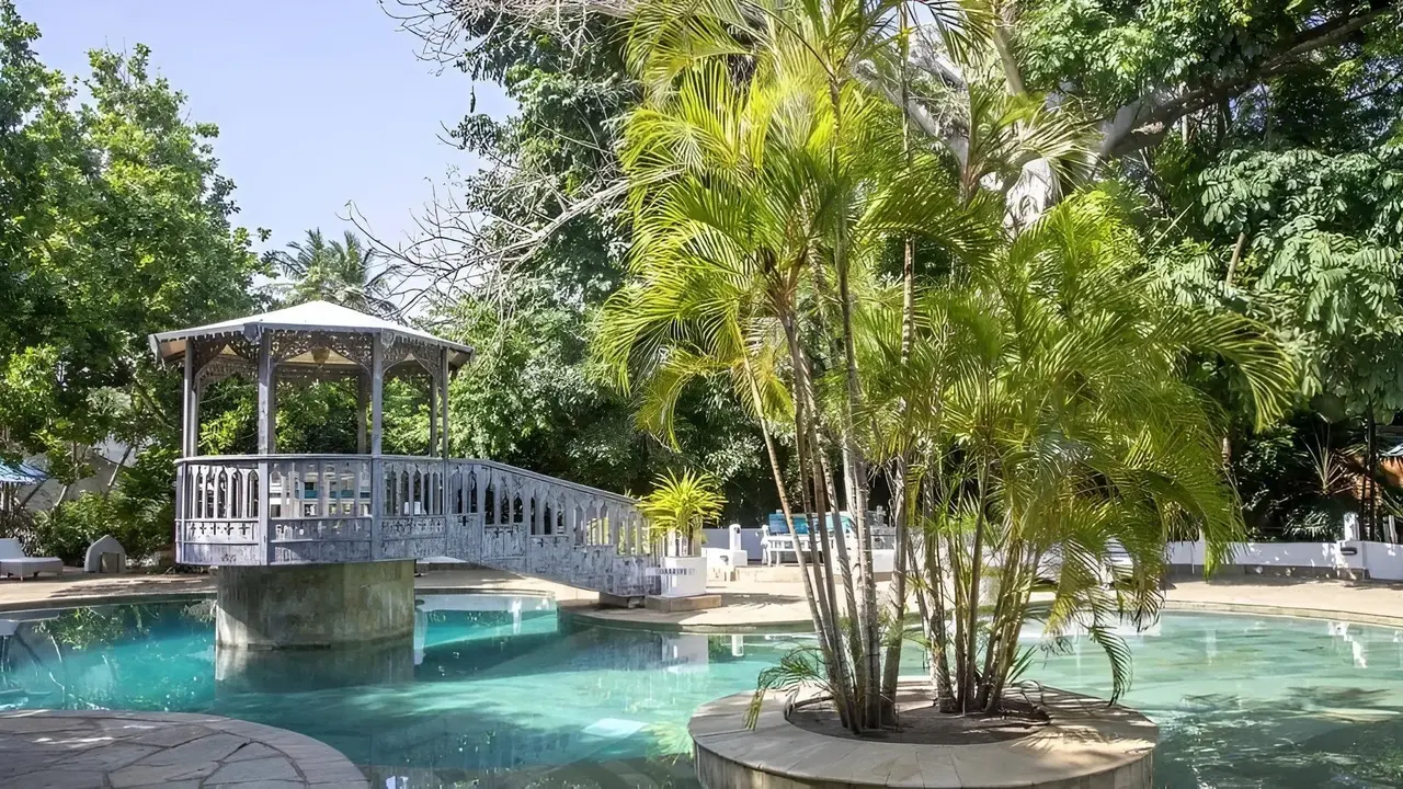 Nomad Beach Resort