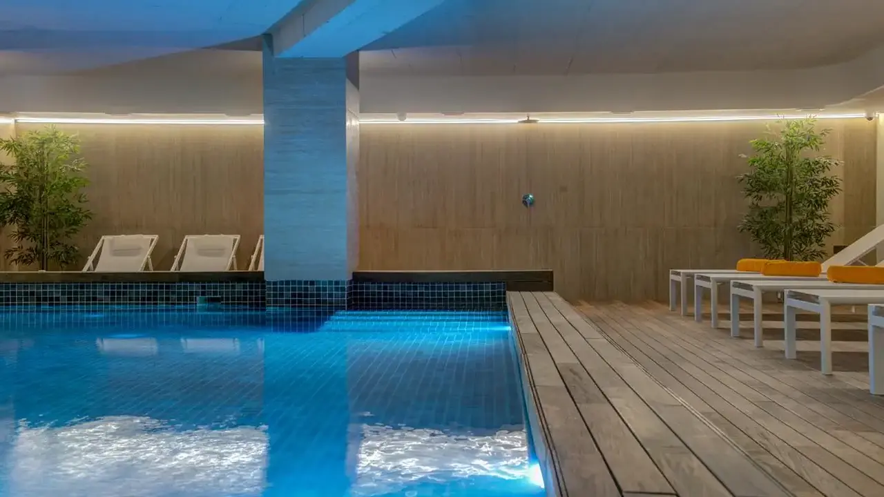 Noru Hotel