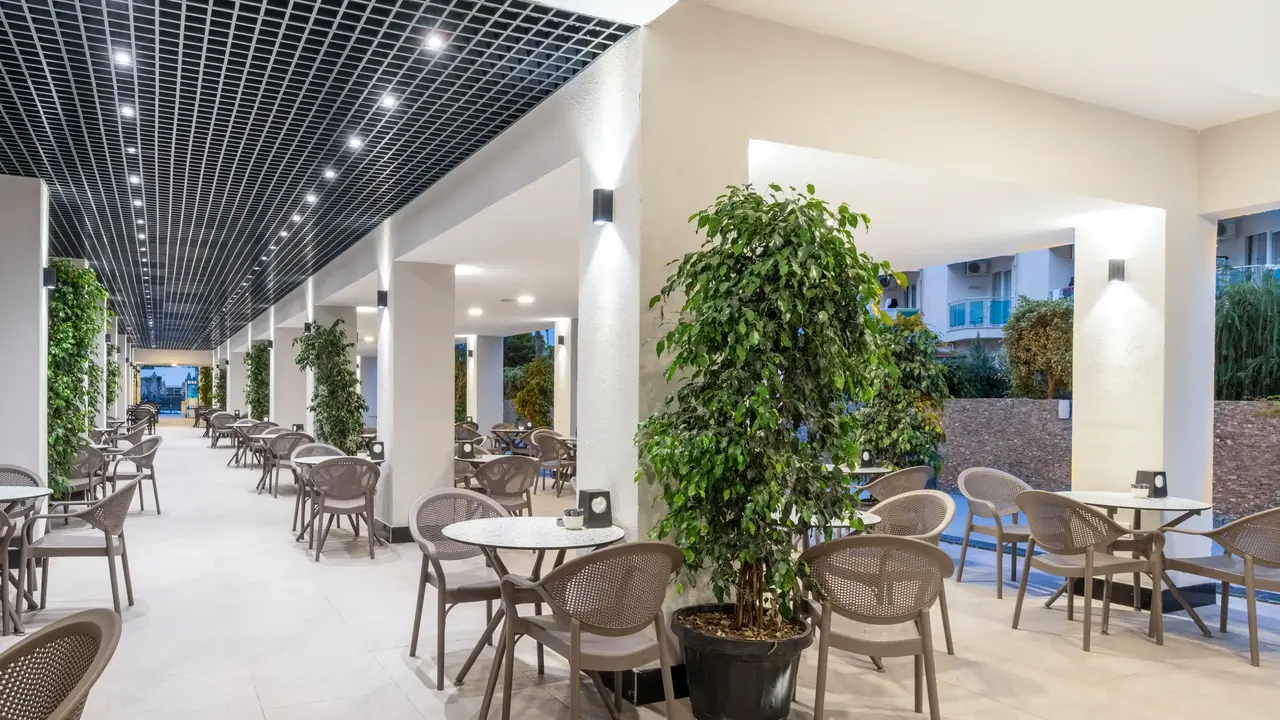 NOVA LIFE HOTEL