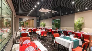 NOVA LIFE HOTEL