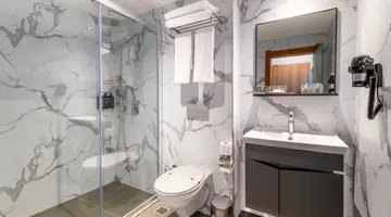 Nova Life Hotel