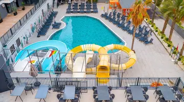 Nova Life Hotel