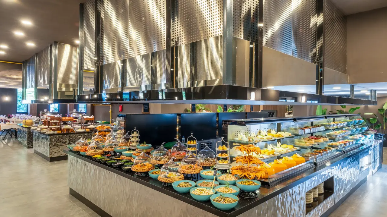 NOVA LIFE HOTEL