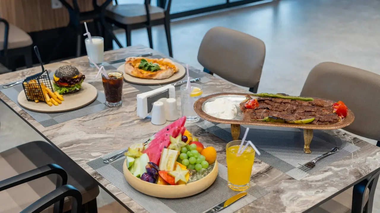 NOVA LIFE HOTEL