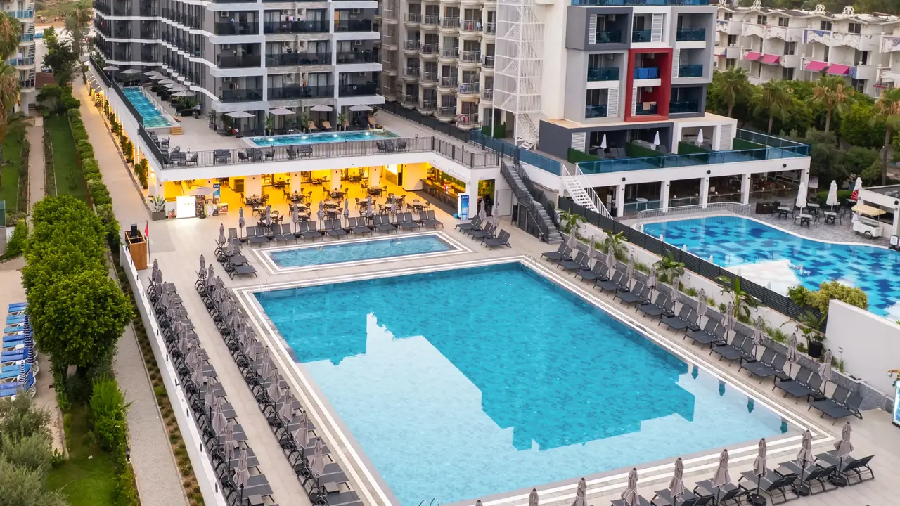 NOVA LIFE HOTEL