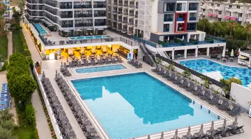 NOVA LIFE HOTEL