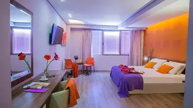 NOVUS CITY HOTEL