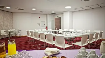 NOVUS CITY HOTEL