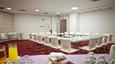 NOVUS CITY HOTEL