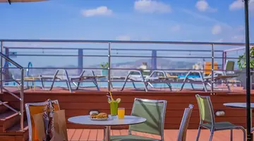 Novus City Hotel