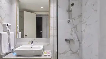 NOZHA BEACH RESORT & SPA