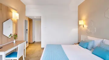 NOZHA BEACH RESORT & SPA