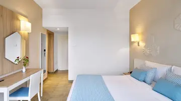 NOZHA BEACH RESORT & SPA
