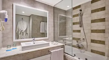 NOZHA BEACH RESORT & SPA