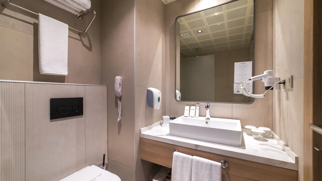 NUMA BAY EXCLUSIVE HOTEL