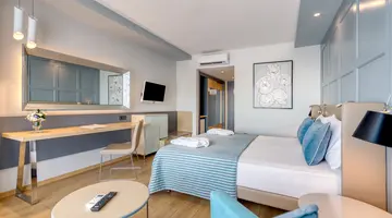 NUMA BAY EXCLUSIVE HOTEL