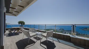 NUMA BAY EXCLUSIVE HOTEL