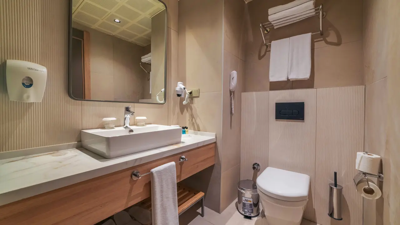 NUMA BAY EXCLUSIVE HOTEL
