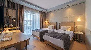 NUMA BAY EXCLUSIVE HOTEL