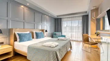NUMA BAY EXCLUSIVE HOTEL