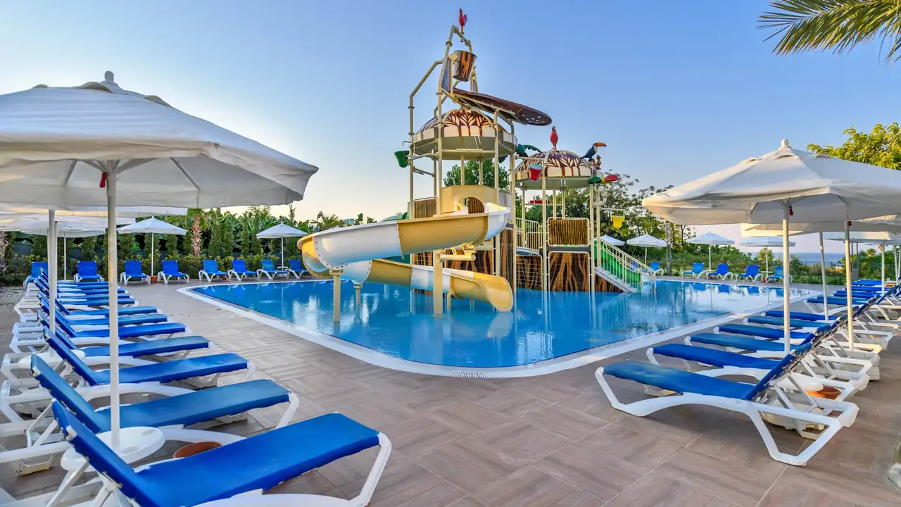 NUMA BAY EXCLUSIVE HOTEL