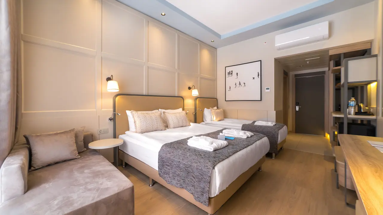 NUMA BAY EXCLUSIVE HOTEL
