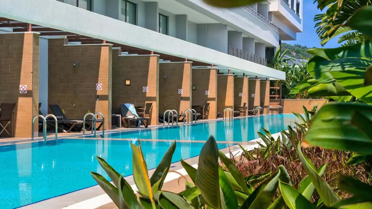 NUMA BAY EXCLUSIVE HOTEL