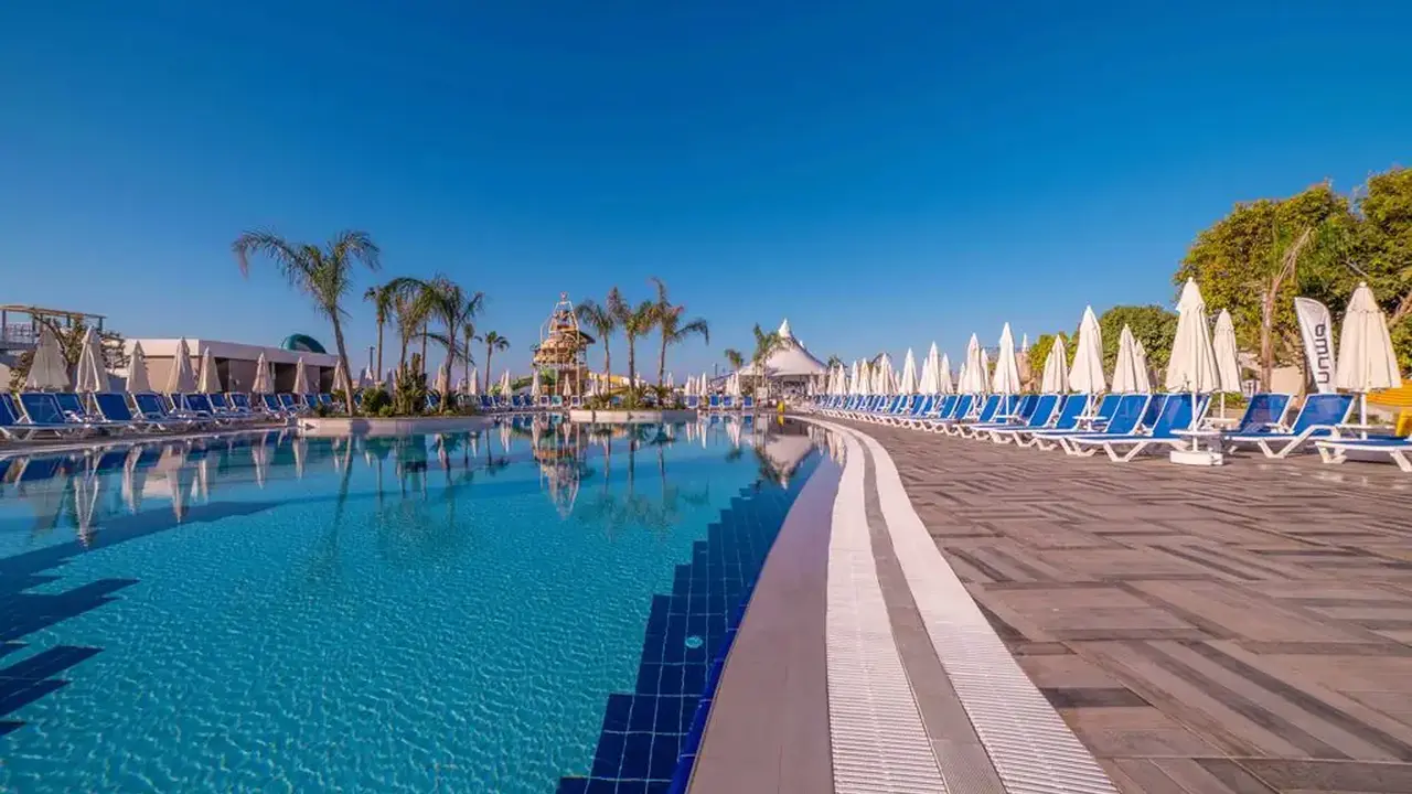 NUMA BAY EXCLUSIVE HOTEL