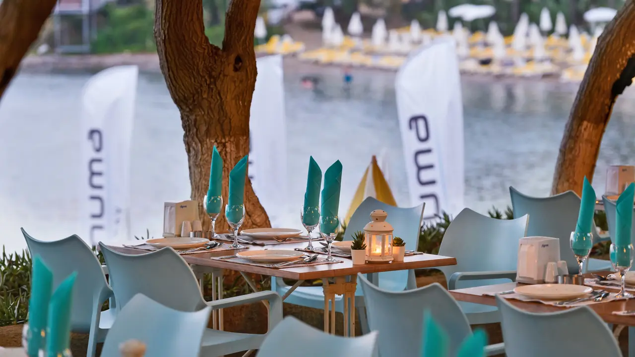 NUMA BAY EXCLUSIVE HOTEL