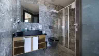NUMA BAY EXCLUSIVE HOTEL