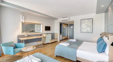 NUMA BAY EXCLUSIVE HOTEL
