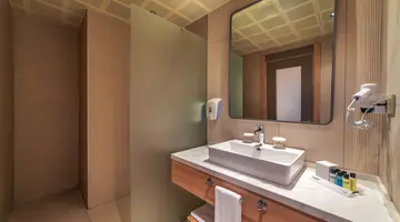 NUMA BAY EXCLUSIVE HOTEL