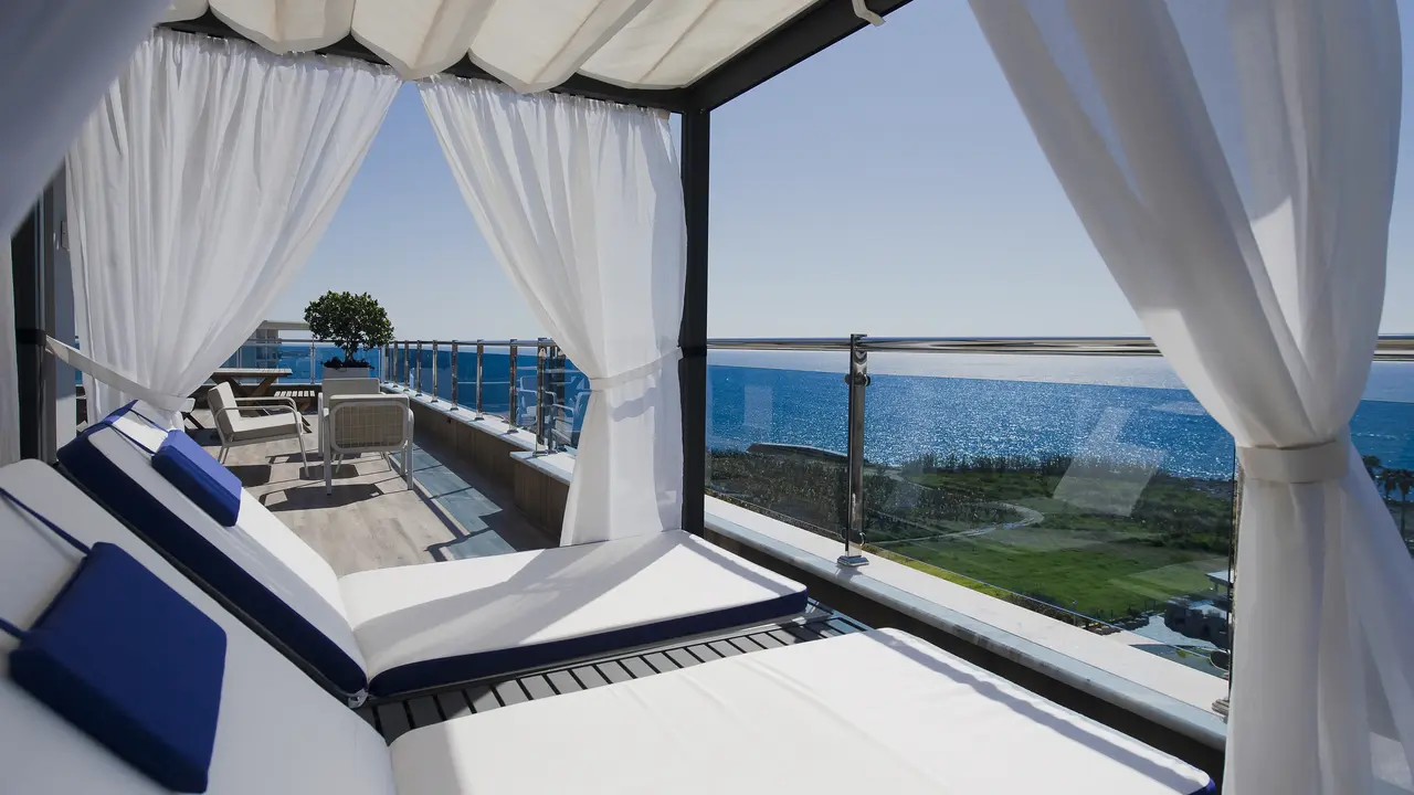 NUMA BAY EXCLUSIVE HOTEL