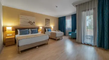 NUMA CLUB SIDE HOTEL