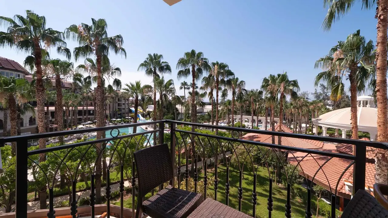 NUMA CLUB SIDE HOTEL