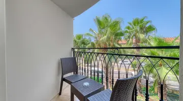NUMA CLUB SIDE HOTEL