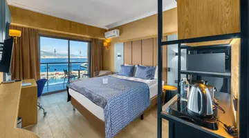 NUMA PORT HOTEL