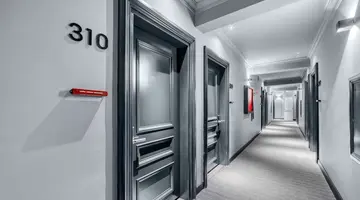 NUMA PORT HOTEL