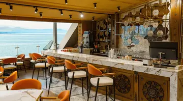 NUMA PORT HOTEL