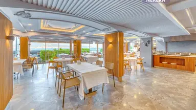 NUMA PORT HOTEL