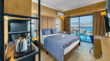 NUMA PORT HOTEL